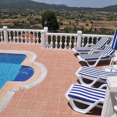 Feriehus Yasemin 1 Uzumlu (Aegean)